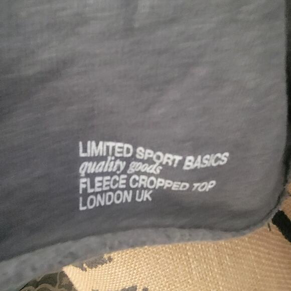 Small Zara olive cropped sweatshirt, fleece lined - Picture 2 of 3